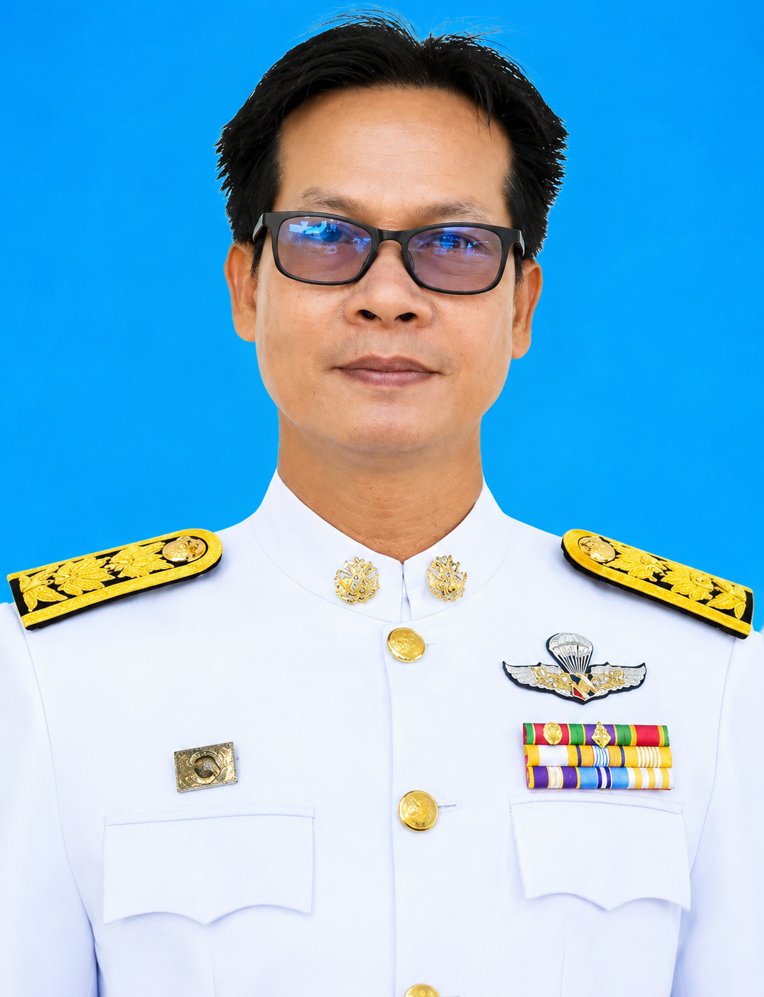 นายนรินทร์  บุญที